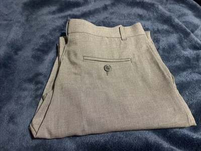 Izod 男孩裤子平前弹力尺寸常规 16 色灰色 — 第 1/4 张图片