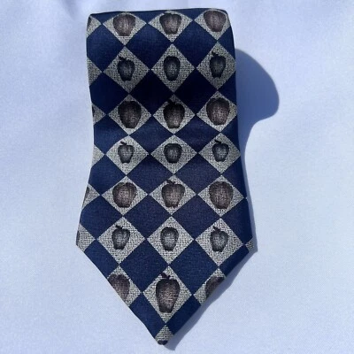 Gravata Claiborne azul seda estampa de frutas/nozes negócios casual gravata feita nos EUA - Imagem 1 de 4