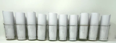 JUEGO DE 2 VASOS DE GELATINA TRANSPARENTE VINTAGE DE 4 OZ CON PATRÓN DE DIAMANTES EN LA BASE Foto 1 de 4