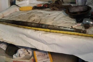 Honda ATC 200 rear axel axle ,1982 - Picture 1 of 6