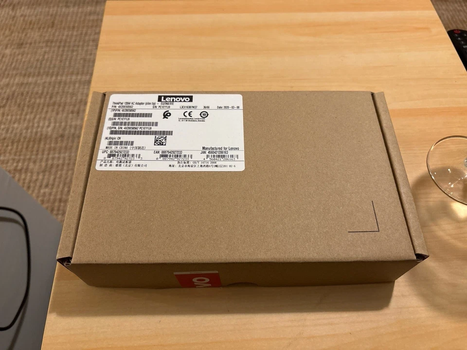Original Lenovo Netzteil 135W 20V 6 75A ADL135NDC3A für ThinkPad mit Stromkabel