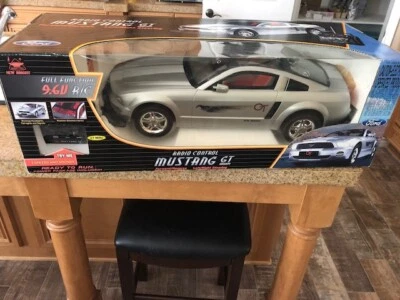 New Bright Ford Mustang GT Concept Silver 9.6V Remote Radio Control Car RC 27mHZ - Image 1 of 4