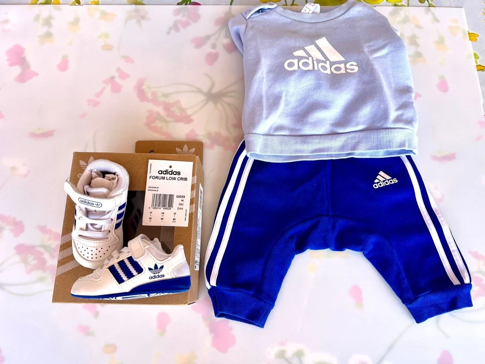 TUTA ADIDAS NEONATO PIU SCARPINE BUONE CONDIZIONI QUASI PARI A NUOVO - Immagine 1 di 4