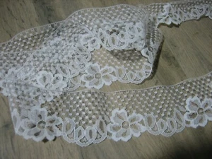 Dentelle ancienne passementerie Ruban galon Tulle à Fleurs 3 Mètres x 6 cm - Foto 1 di 4