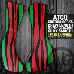 1x PAAR ATCQ CREW LÄNGE SOCKEN ein Stamm namens Quest Hip Hop Sublimation Geschenk - Bild 1 von 1
