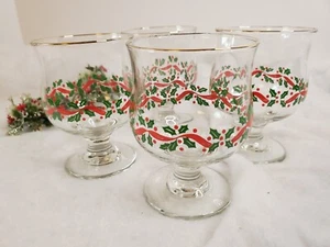 Juego de 4 copas de cóctel vintage de Navidad de 4,5 patas bayas de acebo borde dorado - Imagen 1 de 5