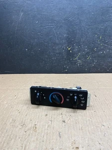 1999 - 2004 Ford F250 F350 A/C Heater Climate Control Panel Trim T4915 DG - Picture 1 of 7
