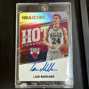 2017-18 Nba Hoops Lauri Markkanen Hot Signatures Auto Rookie RC - Picture 1 of 5
