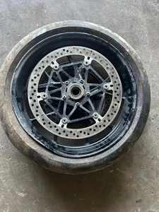 2023 ducati panigale v4s front rim - Picture 1 of 13