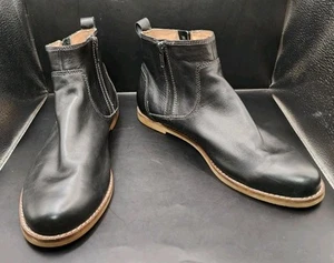 Taos Double Time Women Size 10 Double Zip Bootie Black Leather Ankle Boot Flat - Picture 1 of 9