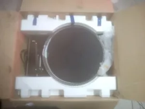 STANTON T.62 TURNTABLE DJ RECORD PLAYER w/PITCH CONTROL T62 - Picture 1 of 3