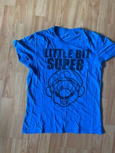 Super Mario T-Shirt Blau mit Print – Nerd Style, Gr. M Gamer Merch Nintendo - Bild 1 von 2
