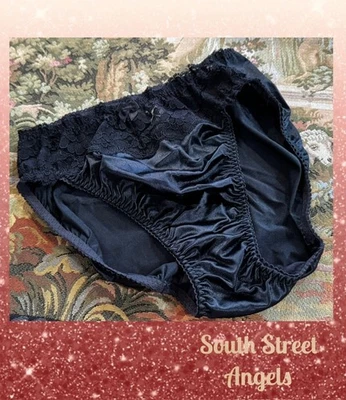 ВИНТАЖНЫЙ VICTORIA'S SECRET ~ ЧЕРНЫЙ ~ АТЛАС И КРУЖЕВА HI-CUT КОРОТКИЕ ТРУСИКИ ~ СРЕДНИЙ - Изображение 1 из 4