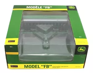 SpecCast 1:16 John Deere VAN BRUNT GRAIN DRILL w/GREEN Lids *NIB* - Picture 1 of 1