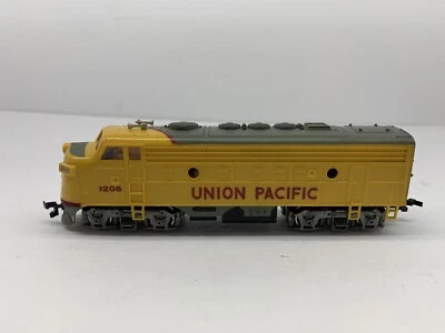 HO Scale Bachmann Diesel Loco Train F7A Union Pacific UP #1206 Not Works No Box - Image 1 of 4