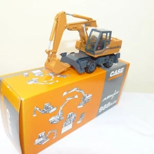 Conrad No 2899 is the 1.50 scale model of the Case 988 wheeled excavator MB - Picture 1 of 4