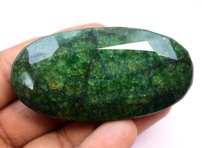 Natural Huge Green Emerald Zambian 364.5 CT Certified Oval Cut Loose Gemstone - Image 1 of 4