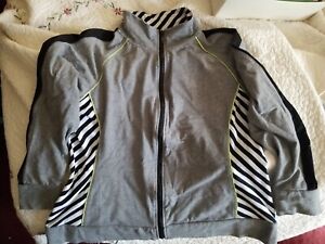 Ashley Sport Jogger Jacket Women’s Size 14/16 Blk/White/Grey Full Zip