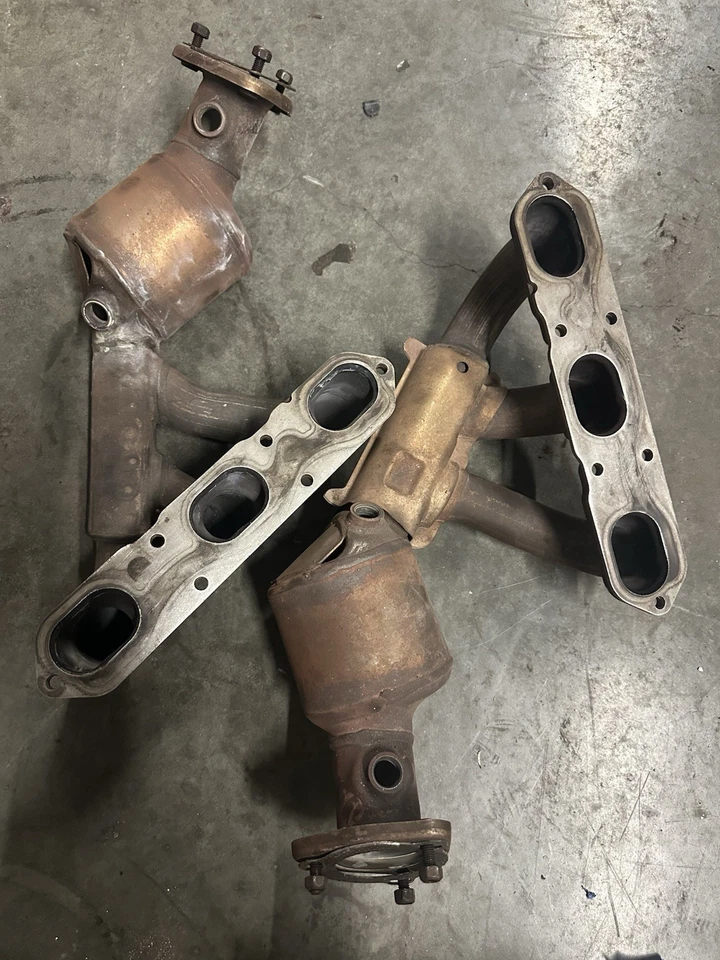 Porsche Cayman S 2006-2008 cabezales OEM ambos lados sin precio base Foto 1 de 2