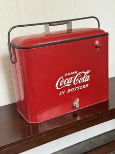 Ghiacciaia/raffreddatore Coca Cola vintage anni 50 con apribottiglie (versione rara) - Foto 1 di 16