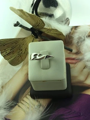 Nuevo Anillo Guess Plata de Ley 925 Diseño G Talla 8.5 Foto 1 de 4