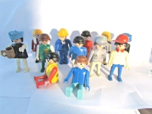VINTAGE PLAYMOBIL GEOBRA 12 ASSORTED TOY FIGURES POSEABLE 1974-1992  L17 - Picture 1 of 3
