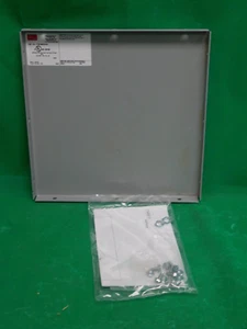Hoffman Nvent 46740 WireWay End Plate 10"X10" P/N: F1010GCPNK Free Shipping - Imagen 1 de 4