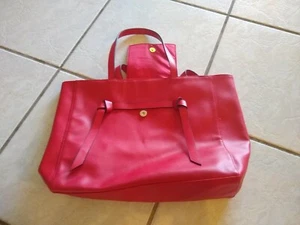 Red Purse - Picture 1 of 7