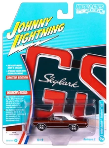 1966 Buick Skylark GS Riviera Red Johnny Lightning Muscle Cars 1:64 Scale - Picture 1 of 3