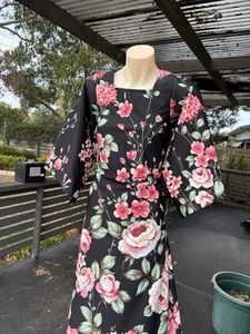 1970s vintage maxi Dress Black Floral Domain Sleeves Size Small - Picture 1 of 13