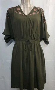 Knox Rose Dress Sz M Green Rayon Blend Embroidered Coastal Beach Lightweight - Picture 1 of 7