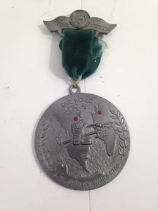 Sembach Sneakers Volksmarch Club Medal 1984 Wandertag one world 5.INT. DVV-IVV - Picture 1 of 9