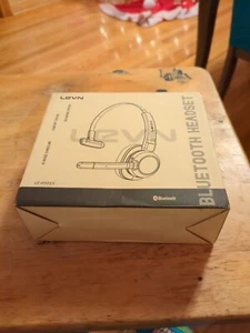 Trucker Bluetooth Headset with Noise Cancelling Microphone & Mute Button C22 - Picture 1 of 3