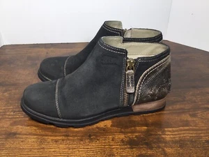 Sorel  Women's Size 7.5 - Black Major Low NL2161-010 Boots Bootie Distressed - Picture 1 of 9