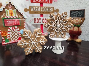 Weihnachten Lebkuchen Schneeflocken Pfefferminz Süßigkeiten Land Faux Cookies Deko 2 Stück - Bild 1 von 4