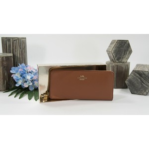 Las mejores ofertas en Carteras negro brillo Coach para De mujer | eBay
