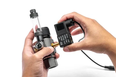 TITAN CONTROLES CO2 REGULADOR SOLENDID Foto 1 de 2