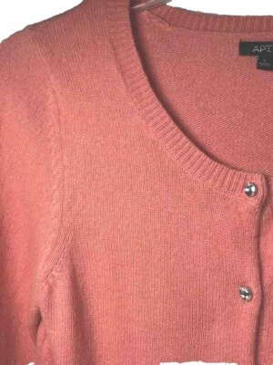 Suéter Apt 9 Mezcla Melocotón Angora Talla L Botones Imitación Diamante. Muy suave Foto 1 de 4