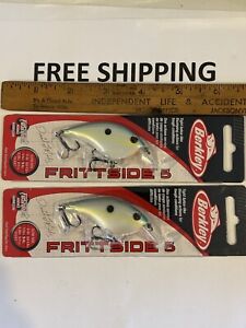 LOT OF 2Berkley - Frittside 5 CRANKBAIT SEXY BACK COLOR TACKLE BOX FIND