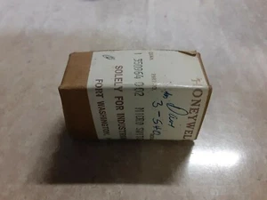 HONEYWELL 350964-002 SWITCH - Picture 1 of 2