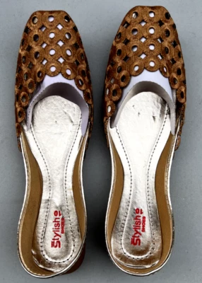 Indian Punjabi Pakistani Ethnic Traditional Women Khussa Flat Shoes Juti US 7 - Image 1 of 4