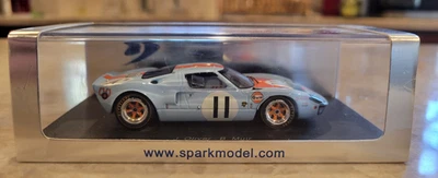 SPARK 1/43 S4070 海湾福特 GT40 #11 24 小时勒芒 1968 年 Jackie Oliver & Brian Muir — 第 1/4 张图片