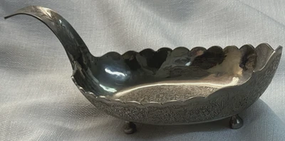 De Colección Plateado Tazón con Patas Mango de Plato Vieiras Grabadas Florales Ornamentadas ZY India Foto 1 de 4