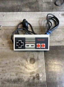 Official Nintendo NES Controller OEM NES-004 Vintage - Picture 1 of 7