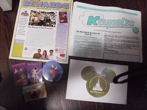 Vintage Disney World Memorabilia lot of 23 pieces - Picture 1 of 5