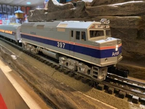 MTH Rail King Amtrak F40 and 3 Amfleet Coaches 30-4204-1E - Picture 1 of 15