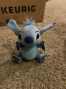 Authentic Disney Store - Stitch - 6" Stuffed Plush Lilo & Stitch - Picture 1 of 2