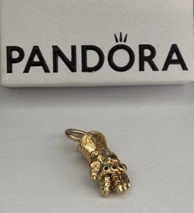 Pandora x Marvel The Avengers Infinity Gauntlet Hand Charm - Picture 1 of 1