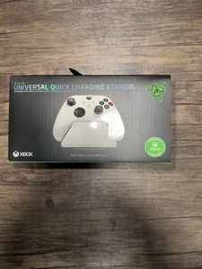 Razer Universal Quick Charging Stand for Xbox in ROBOT WHITE BRAND NEW / SEALED - Picture 1 of 2