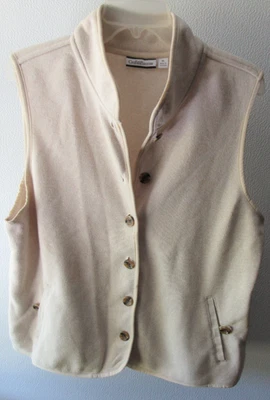 Croft & Barrow Size XL, Beige Sleeveless Button Up Vest Button Pockets - Image 1 of 4